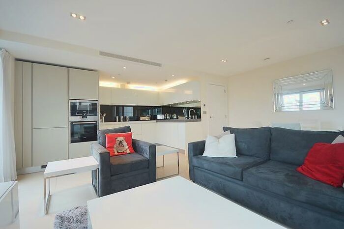 2 Bedroom Apartment To Rent In Bezier Apartment, City Road, Shoreditch, Old Street, Islington, London, EC1Y