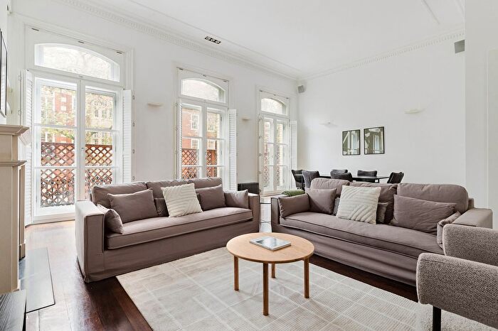 2 Bedroom Flat To Rent In Earl's Court, SW5