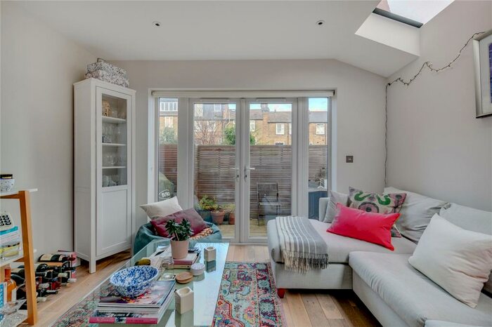 1 Bedroom Terraced House To Rent In Fernside Road, SW12