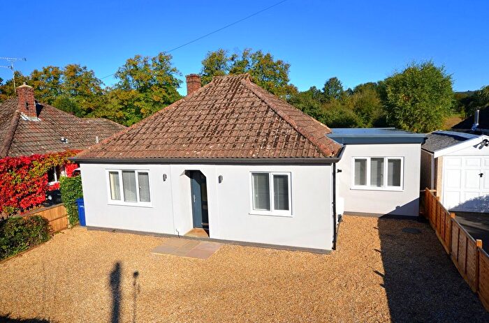 3 Bedroom Bungalow For Sale In Smithwood Avenue, Cranleigh, GU6