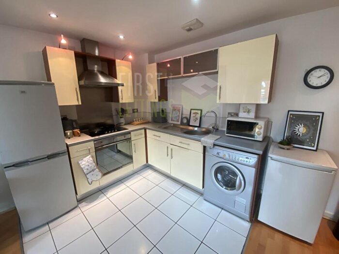 2 Bedroom Apartment To Rent In Welford Road, Clarendon Park, LE2