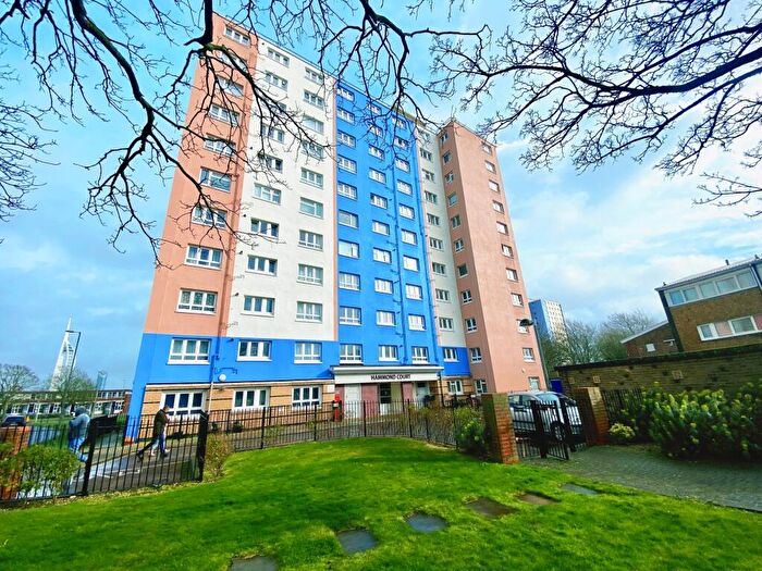 2 Bedroom Flat To Rent In South Street, Gosport, PO12