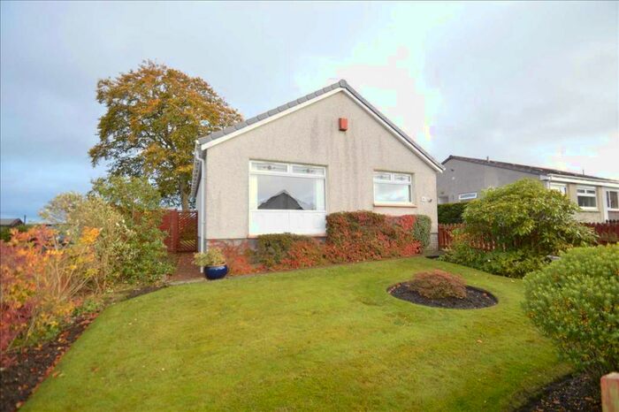 2 Bedroom Bungalow To Rent In Strath Nairn, Law, ML8