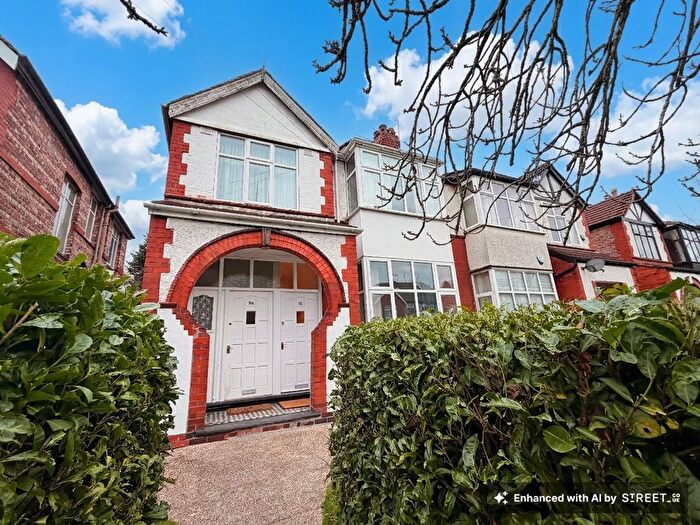 2 Bedroom Flat To Rent In Rowan Avenue, Manchester, M16