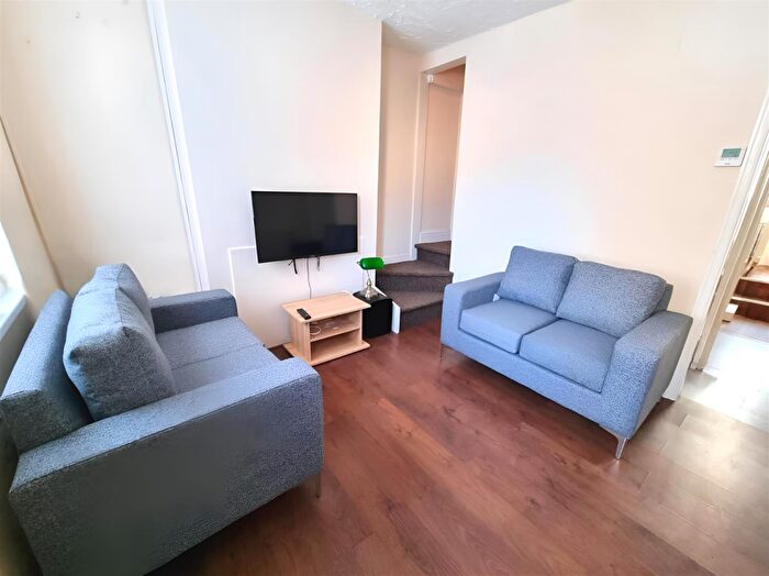 3 Bedroom Private Hall To Rent In Aberdeen Road, Lancaster, LA1