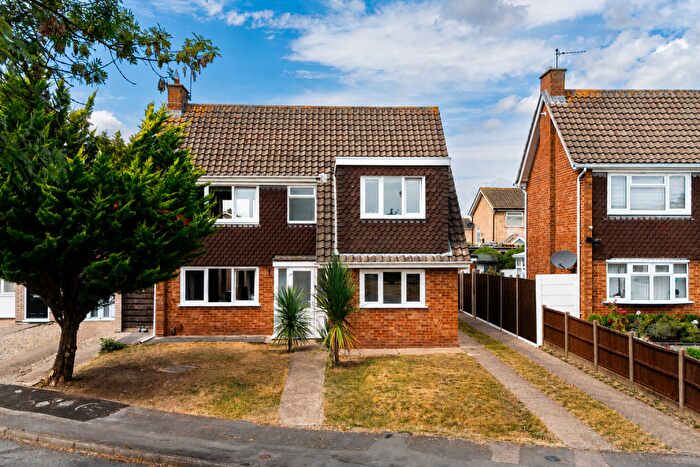 4 Bedroom Detached House For Sale In Finch Close, Leicester, Leicestershire, LE3
