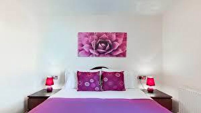 1 Bedroom Town House To Rent In Quainton Road, Freemans Meadow, Leicester, LE2