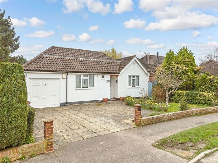 3 Bedroom Bungalow For Sale In Upfield, Horley, Surrey, RH6