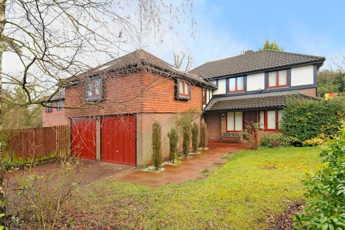 5 Bedroom Detached House To Rent In Ascot, Berkshire SL5