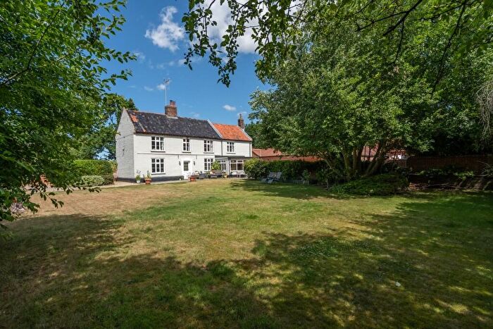 5 Bedroom Detached House For Sale In North Walsham, NR28