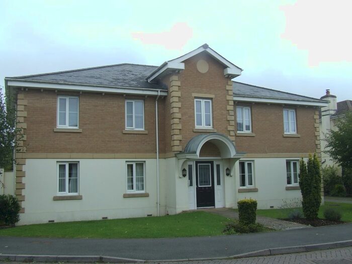 2 Bedroom Flat To Rent In Meadow Brook, Roundswell, Barnstaple, EX31
