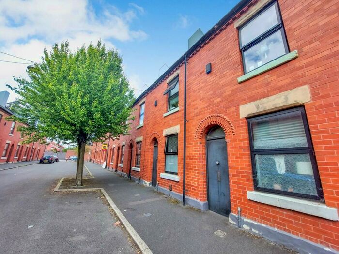2 Bedroom Terraced House To Rent In Laburnum Street, Salford, M6