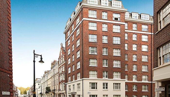 2 Bedroom Flat To Rent In Hill Street, Mayfair, W1J