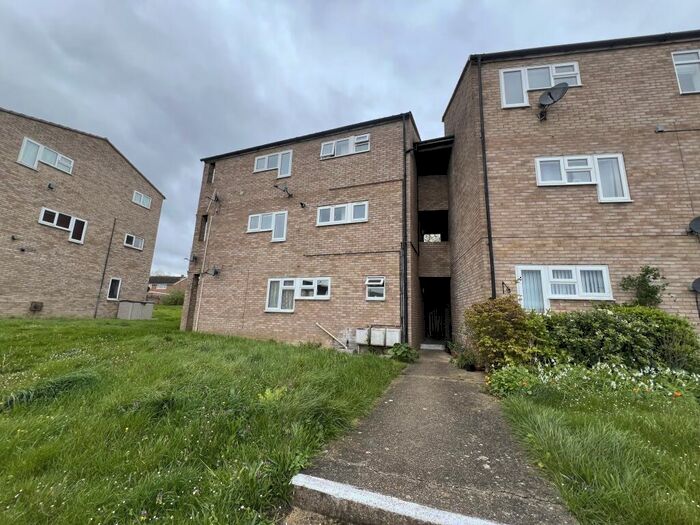 Studio To Rent In Peacocks, Harlow, CM19