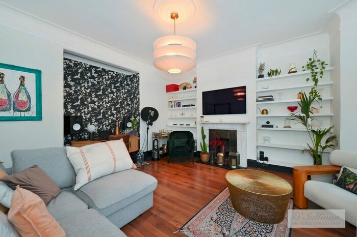 2 Bedroom Flat To Rent In St. Quintin Avenue, London, W10