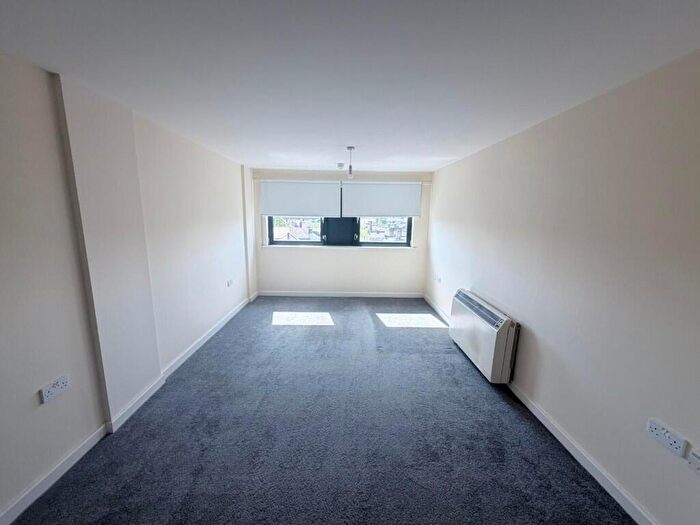 1 Bedroom Flat To Rent In Forest Lane, London, E15