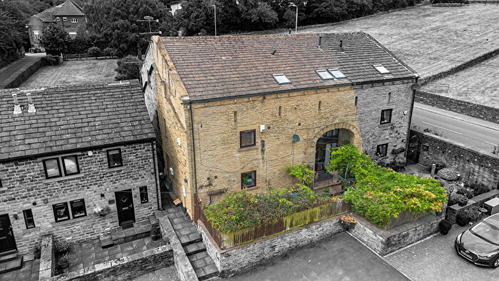 5 Bedroom Barn Conversion For Sale In The Barn, Cromwell Bottom Drive, Brighouse, HD6