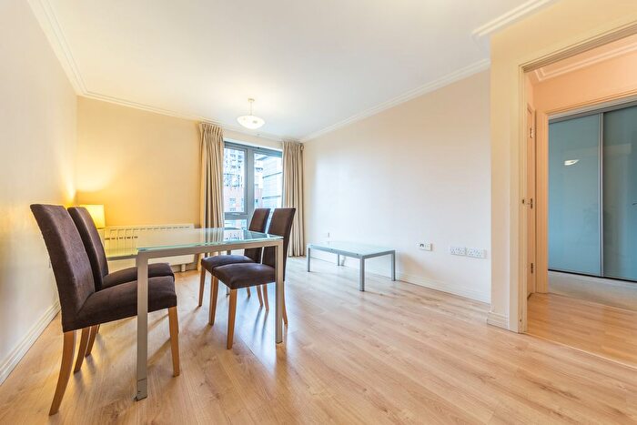 1 Bedroom Flat To Rent In Victoria Road, London, W3