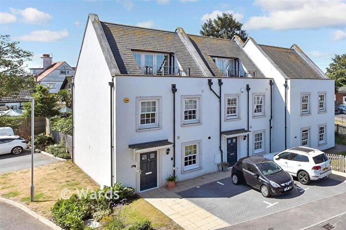 4 Bedroom Town House For Sale In Clarence Road, Herne Bay, Kent, CT6