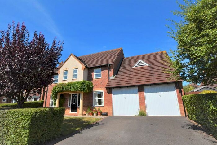4 Bedroom Detached House For Sale In Watercress Close, Wraxall, Bristol, BS48