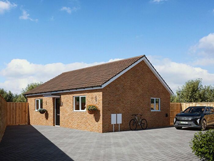 2 Bedroom Detached Bungalow For Sale In Keaton Close, Milton Keynes, Buckinghamshire, MK8