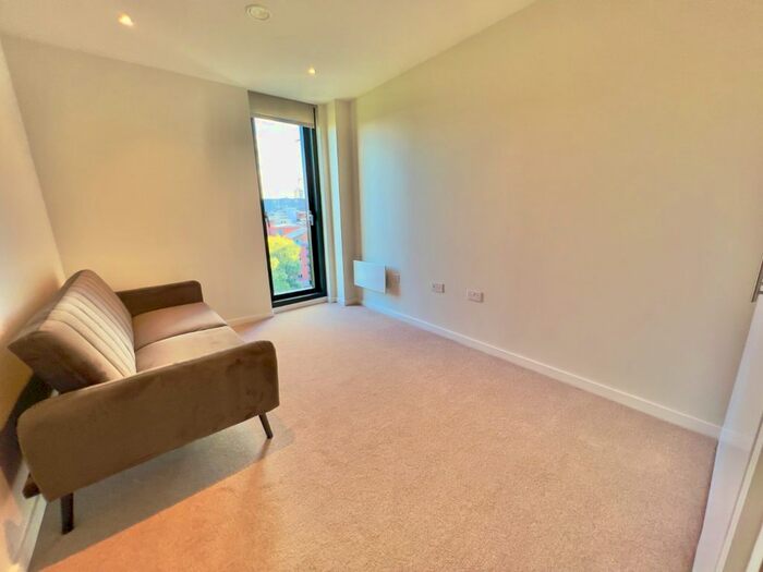 3 Bedroom Flat To Rent In The Stile, Aspin Lane, Manchester, M4