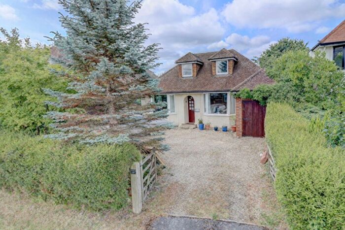 4 Bedroom Bungalow For Sale In Shootacre Lane, Princes Risborough, Buckinghamshire, HP27