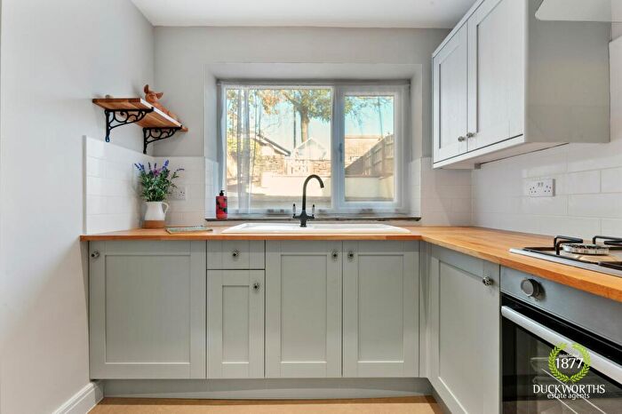 1 Bedroom Cottage For Sale In Red Lion Street, Earby, BB18