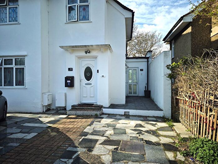 1 Bedroom Studio To Rent In London, HA8