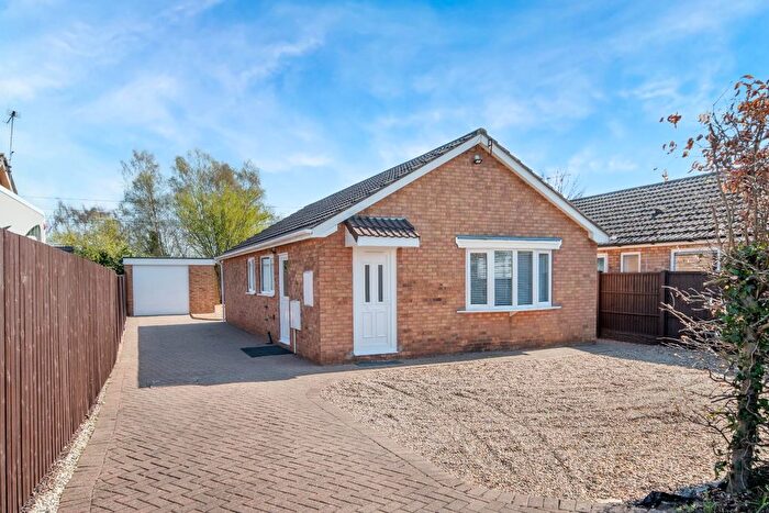 3 Bedroom Detached Bungalow For Sale In Station Road, Bawtry, Doncaster, DN10