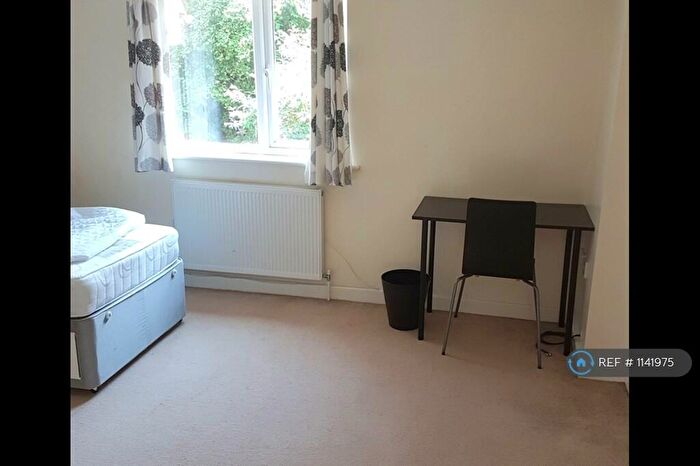 3 Bedroom Terraced House To Rent In May Tree Close, Winchester, SO22