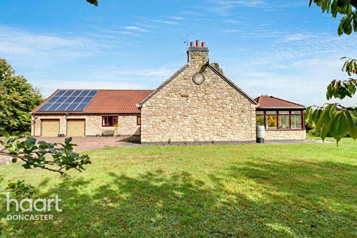 5 Bedroom Detached Bungalow For Sale In Brookfield Mews, Arksey, Doncaster, DN5
