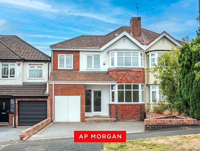 6 Bedroom Semi Detached House For Sale In Forest Road, Oldbury, West Midlands, B68