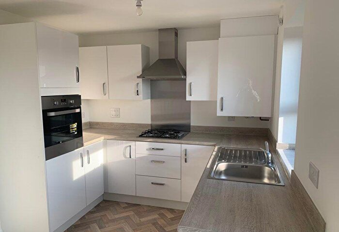 3 Bedroom Semi-Detached House To Rent In Cromwell Avenue, East Cowes, PO32