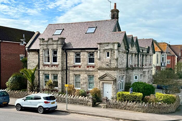 2 Bedroom Flat For Sale In Rempstone Road, Swanage, BH19