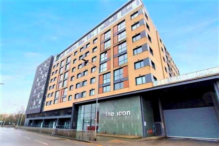 2 Bedroom Flat To Rent In Southernhay, Basildon, SS14