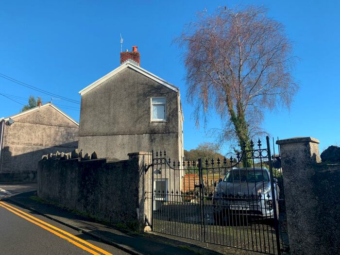 1 Bedroom Semi-Detached House To Rent In Milborough Road, SA9