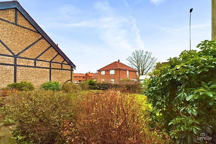 2 Bedroom Detached Bungalow For Sale In Barton Lane, Barrow-upon-Humber, North Lincolnshire, DN19