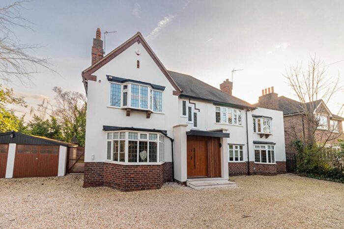 5 Bedroom Detached House For Sale In Cantley Lane, Bessacarr, Doncaster, DN4