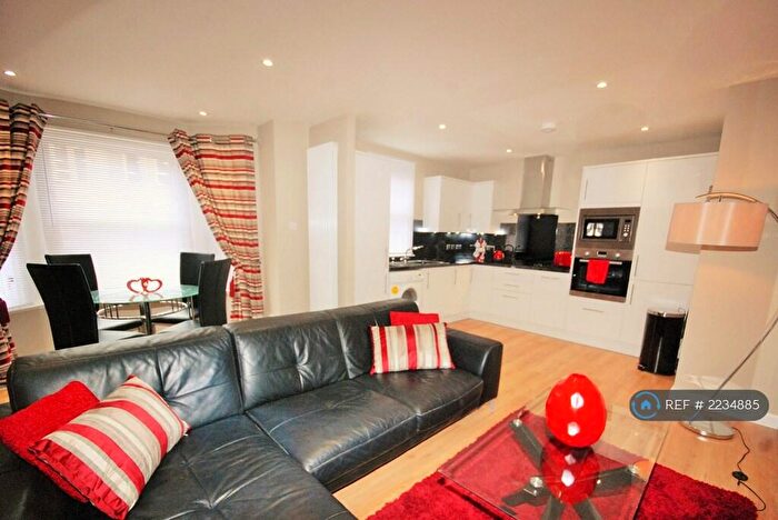 2 Bedroom Flat To Rent In Belgrave Terrace, Aberdeen, AB25