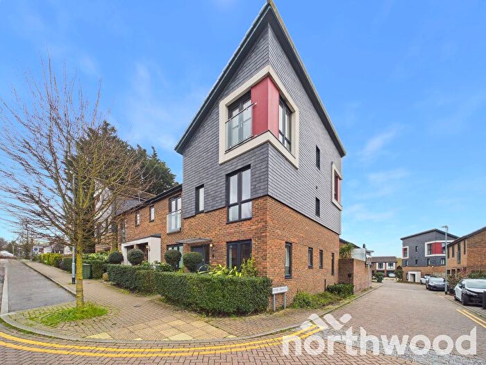 4 Bedroom Town House For Sale In Pavilion View, Ashford, Ashford, TN23