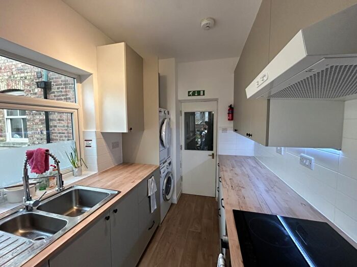 5 Bedroom Terraced House To Rent In Marston Street, Student Bedroom, OX4