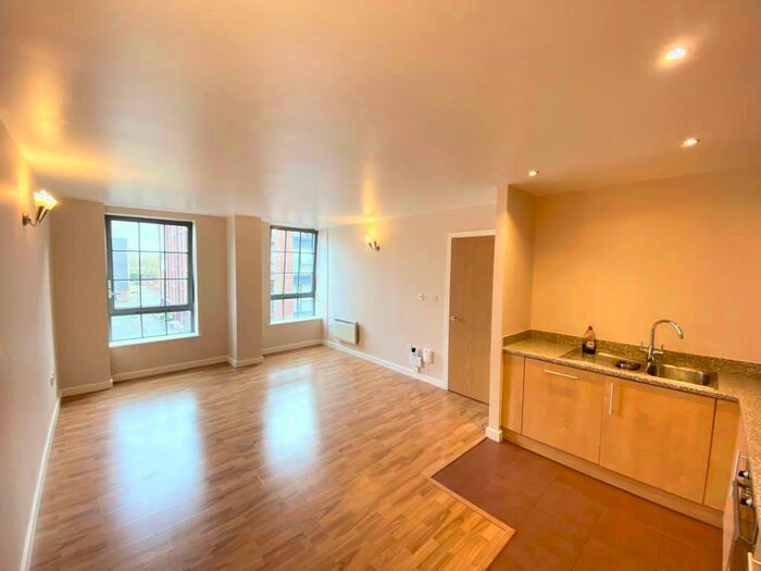 2 Bedroom Apartment To Rent In The Hicking Building, Nottingham, NG2