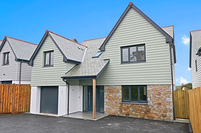 4 Bedroom Detached House For Sale In Coombe Road, High Street, PL26