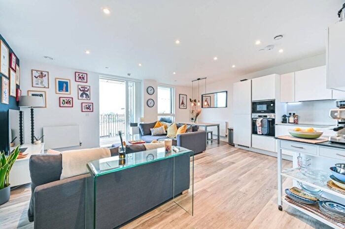 2 Bedroom Flat For Sale In Emperor Apartments, Camberwell, London, SE5