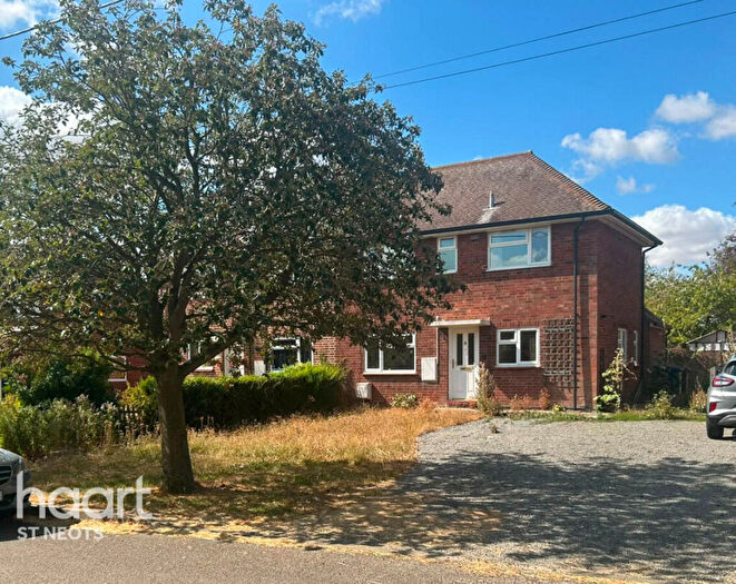 3 Bedroom Semi-Detached House For Sale In Harris Lane, Wistow, PE28