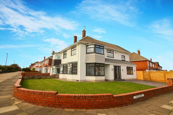 4 Bedroom Semi-Detached House To Rent In Westlands, North Shields, NE30