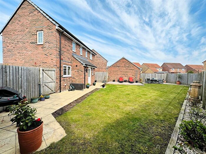 3 Bedroom Detached House For Sale In Riverside Avenue, Barlby, Selby, YO8