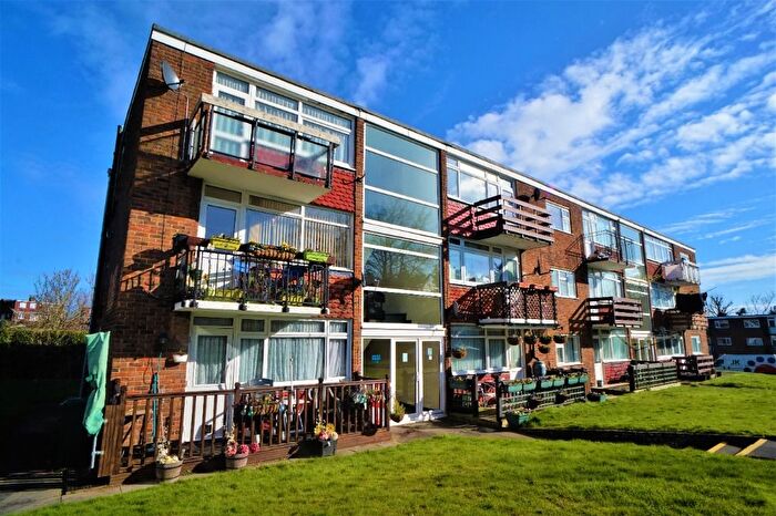 1 Bedroom Flat To Rent In Hever House, Cypress Court, Rochester, Kent, ME2