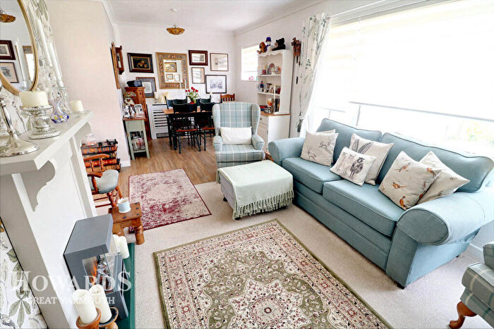 3 Bedroom Detached Bungalow For Sale In Thurne Rise, Martham, NR29